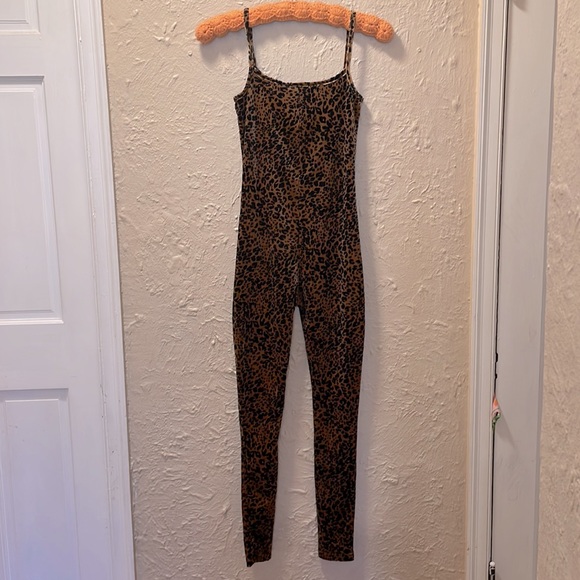 NWT Leopard Spaghetti Strap Bodysuit - Picture 7 of 10